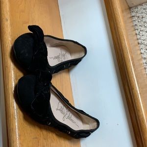 Libby Edelman black flat w/ bow